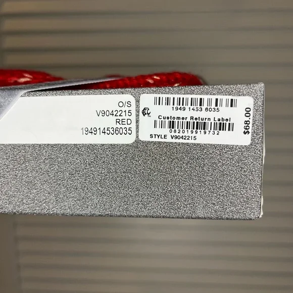 NWT Vince Camuto Hat & Loop Scarf Gift Set - Picture 2 of 4